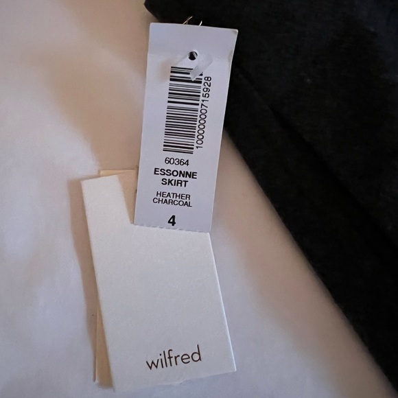 Aritzia Wool Mini Skirt, Heather Charcoal, Size 4 - Picture 9 of 9